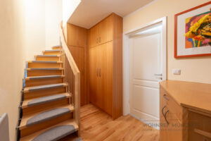 Treppe ins UG