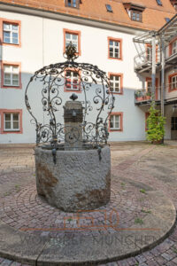 Brunnen im Innenhof