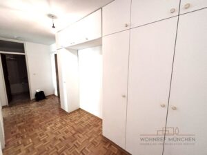 Einbauschrank im Flur